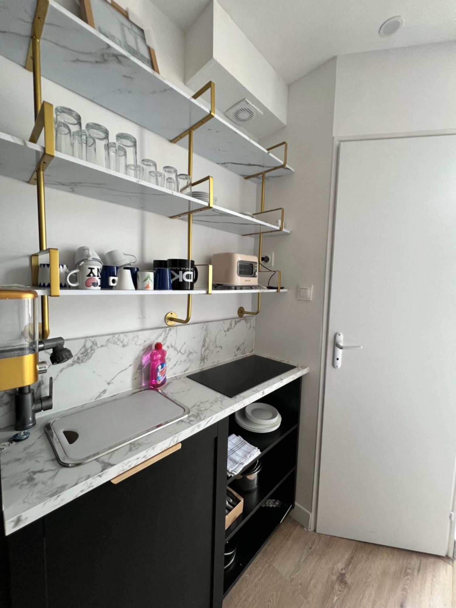 Batignolles, Montmartre Chambre 12M2 , Metro 13 Et 14 파리 외부 사진