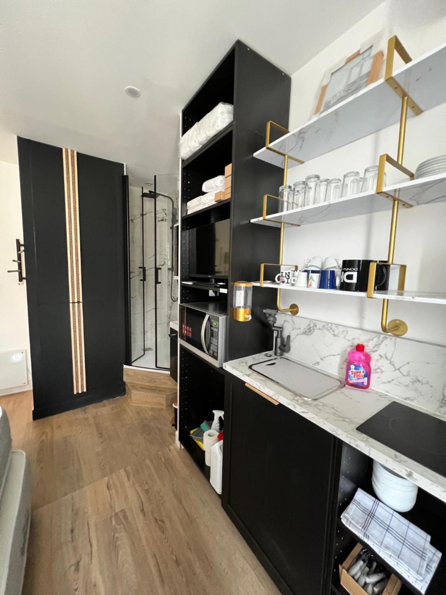 Batignolles, Montmartre Chambre 12M2 , Metro 13 Et 14 파리 외부 사진