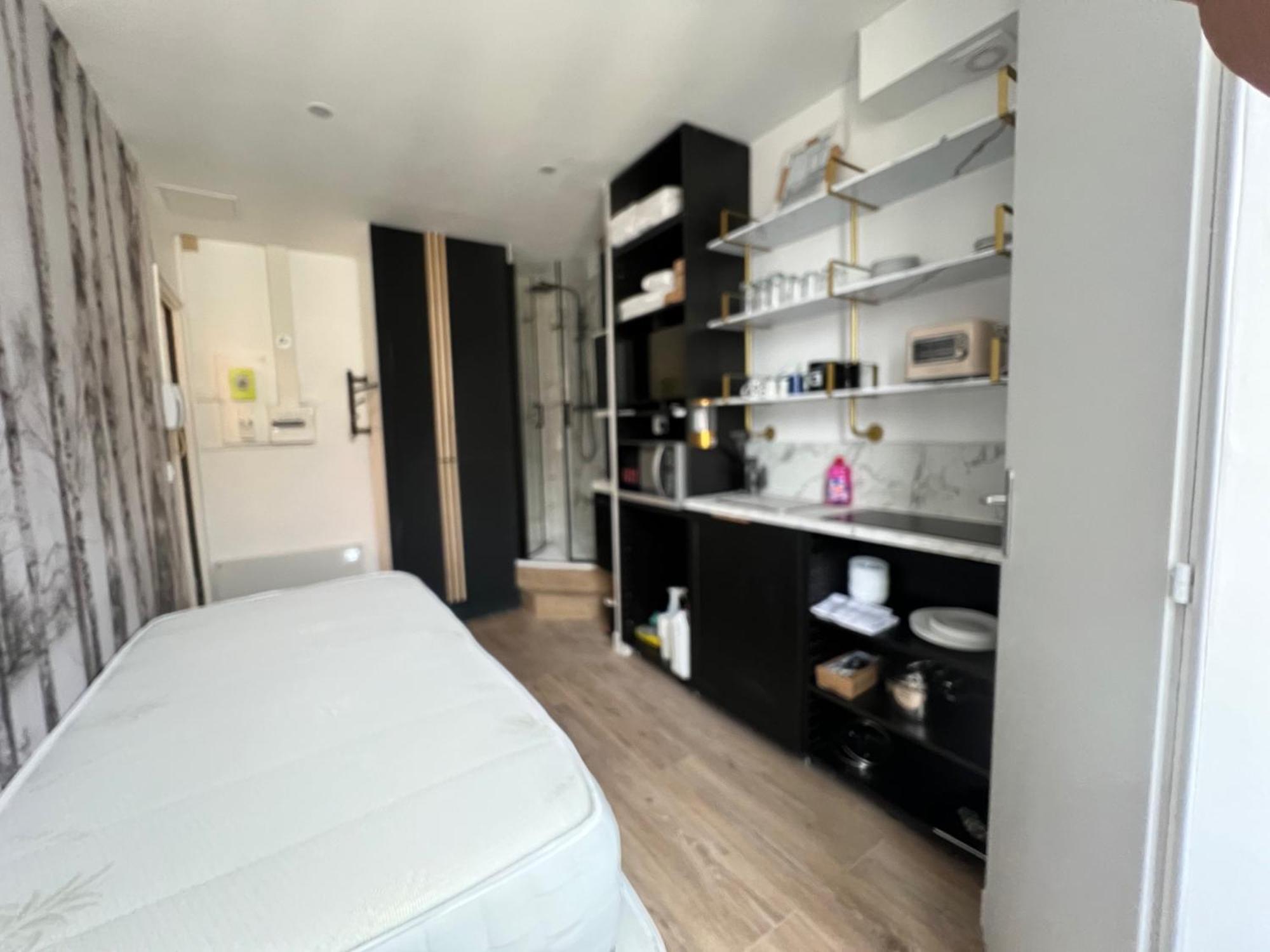 Batignolles, Montmartre Chambre 12M2 , Metro 13 Et 14 파리 외부 사진